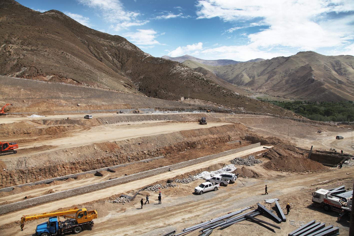 2013 0607 舞台承台施工中.JPG